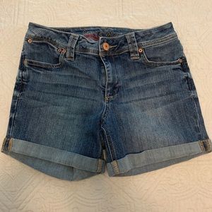 Chip & Pepper Jean Shorts, Size 27
